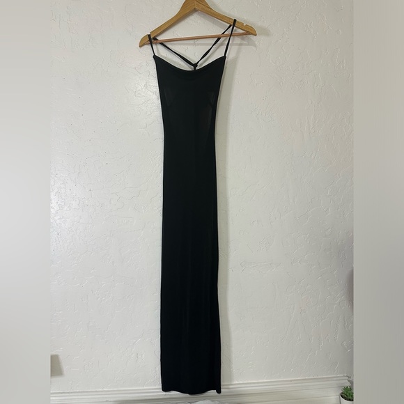 Black backless sheer maxi dress - Picture 3 of 6